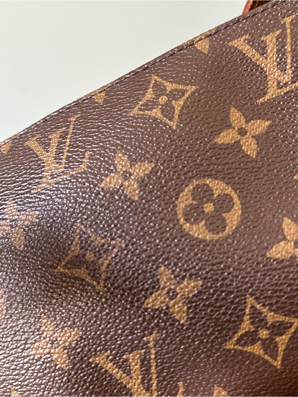 Louis Vuitton Monogram Pochette Accessoires - Picture 5 of 14